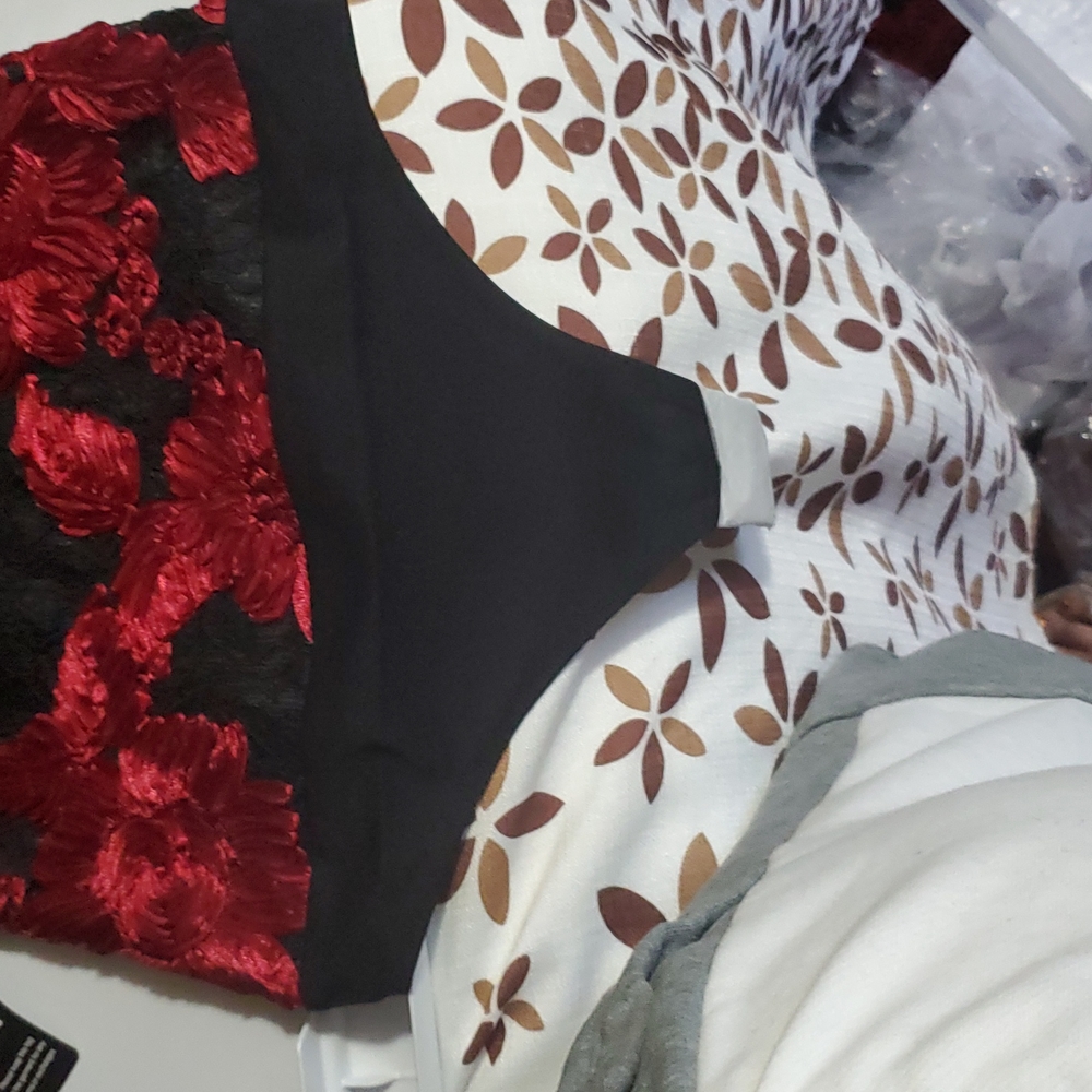 Express Bodysuit - Picture 3 of 3